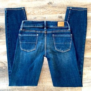 American Eagle Super Stretch Skinny size 0, 31 length